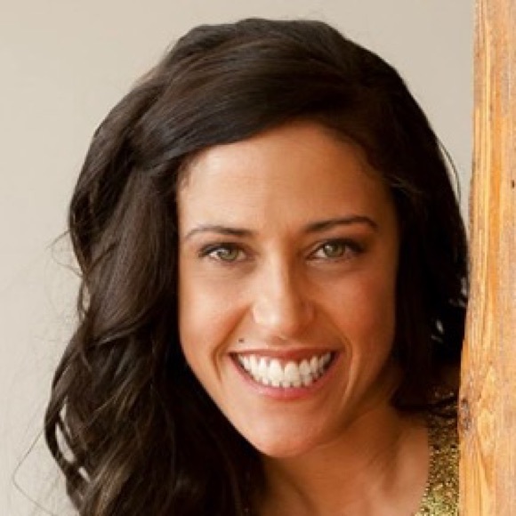 Meet your Posher, Elizabeth - Picture 1 of 1